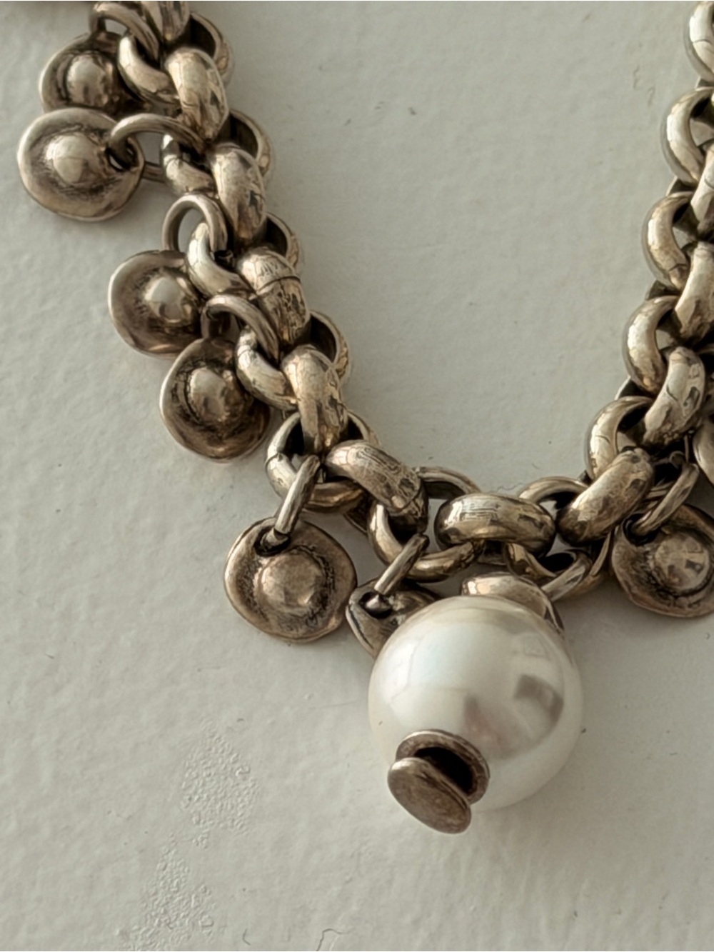 UNO de 50 Silver-Tone Charm Bracelet with White Pearl Accent